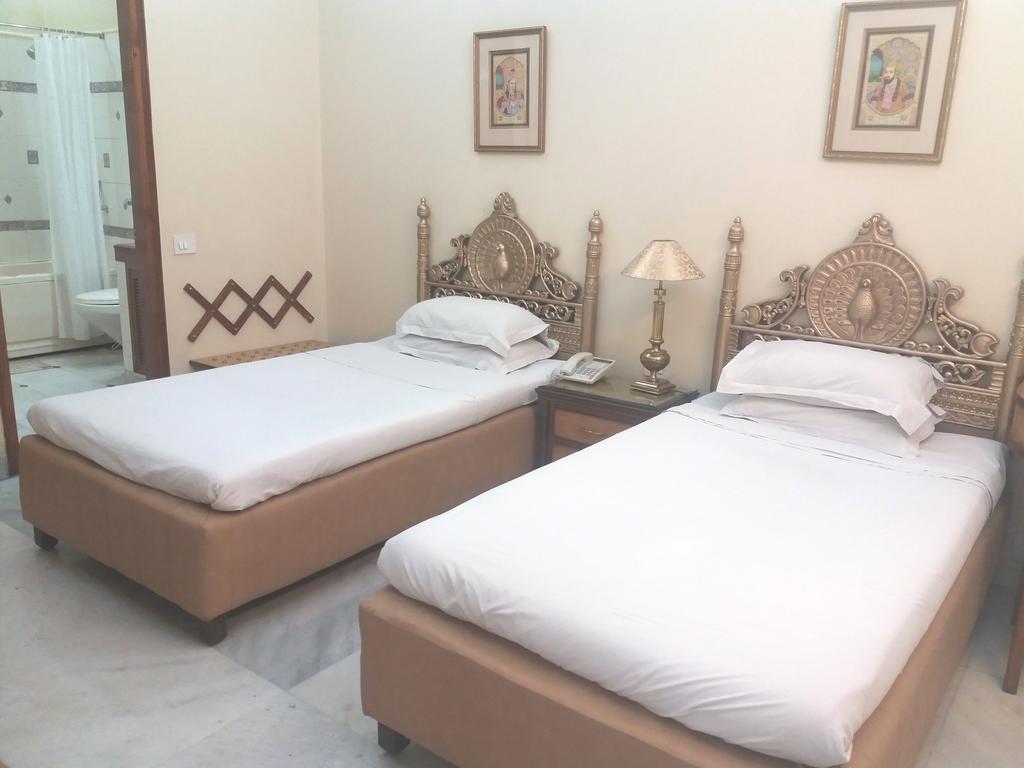 Bajaj Indian Home Stay Нью-Дели Экстерьер фото