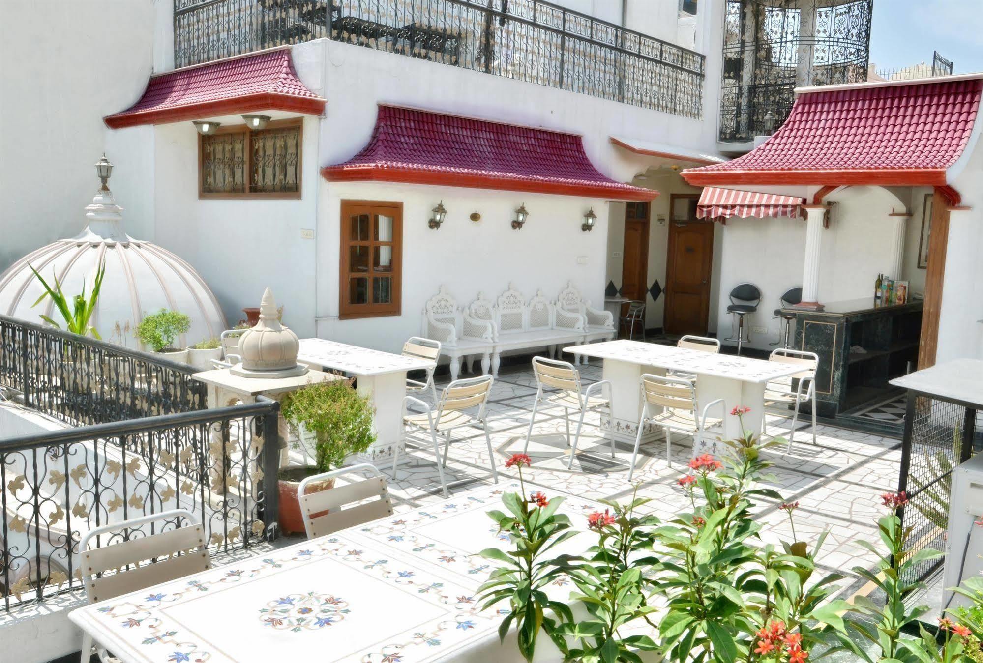 Bajaj Indian Home Stay Нью-Дели Экстерьер фото